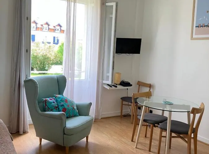 Phare De Regina Golf Apartman